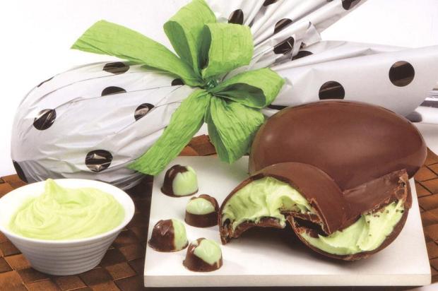 Ovos de Páscoa com trufas de limão