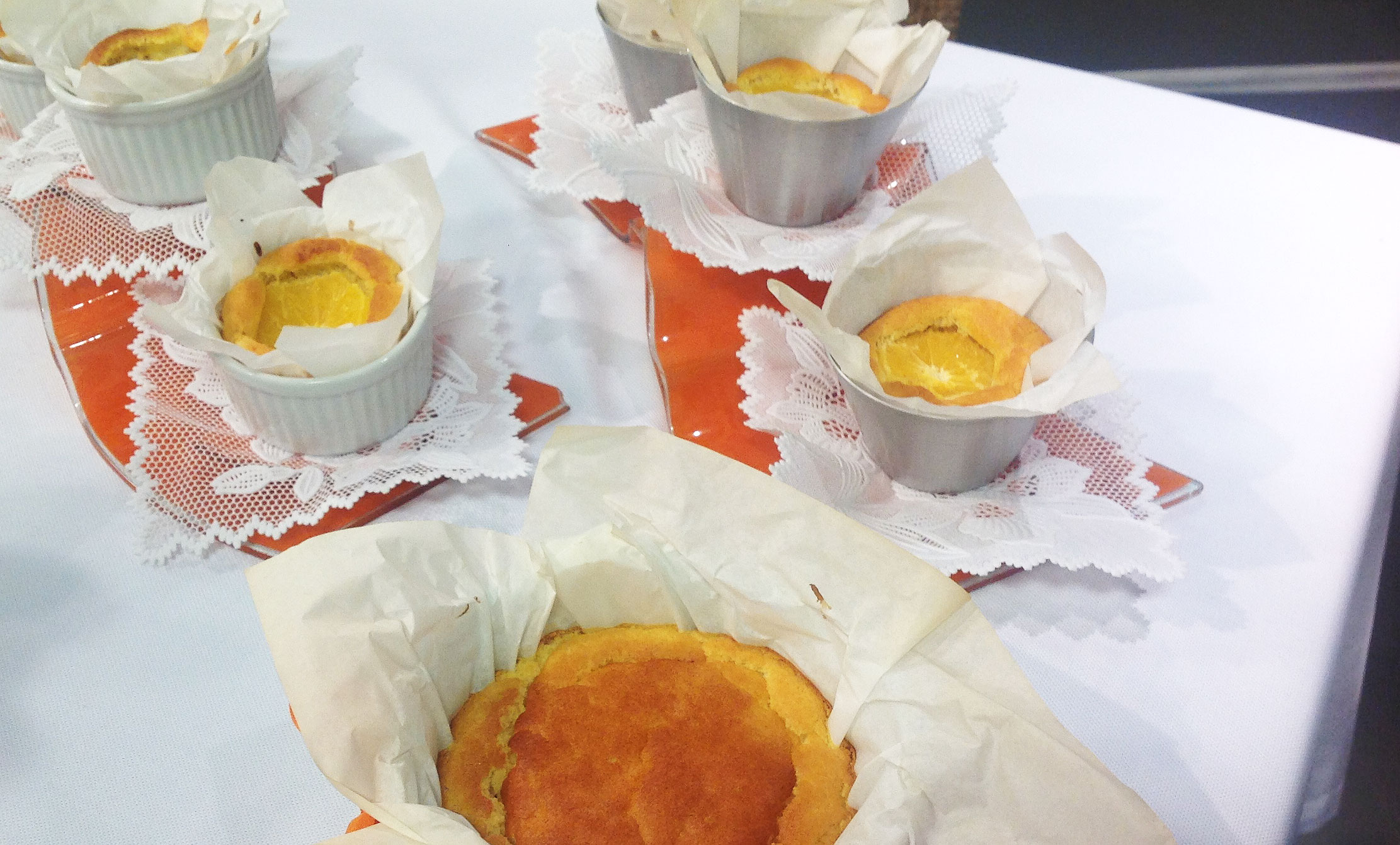 Mini pão de ló de laranja diet e sem glúten