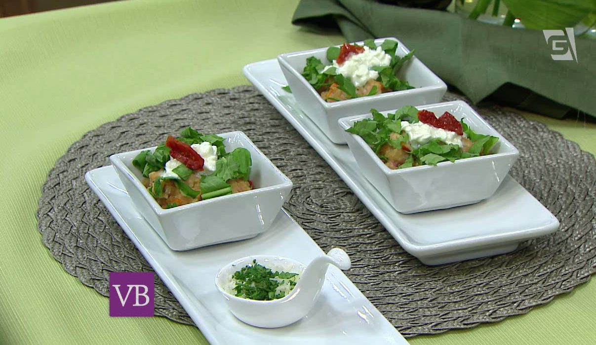 Risoto integral light de tomate seco com rúcula