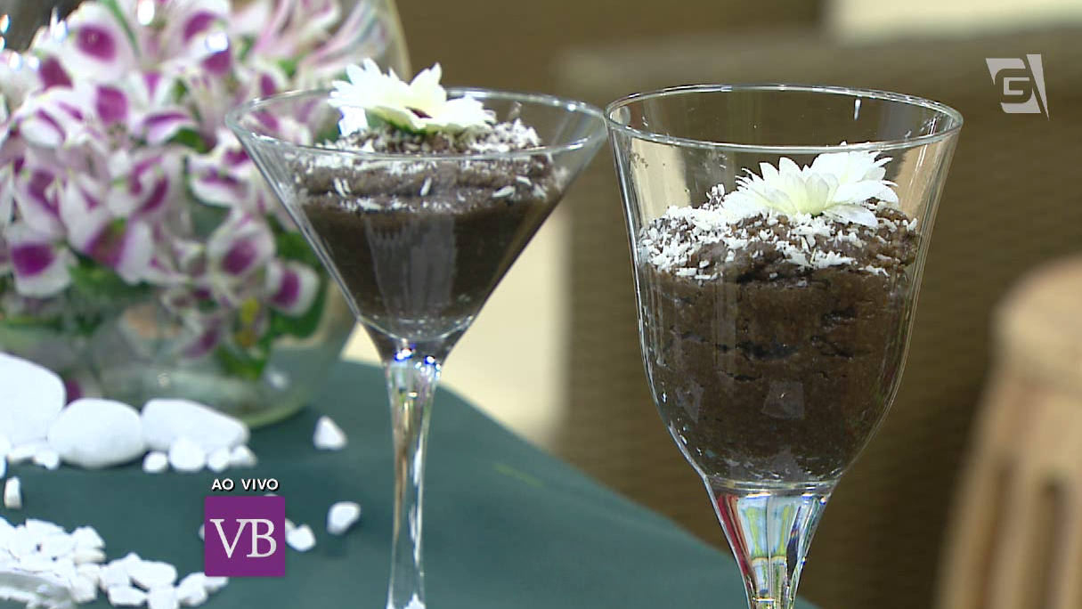 Mousse de Alfarroba com biomassa