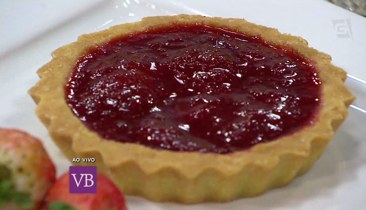 Crostata com geleia de morangos