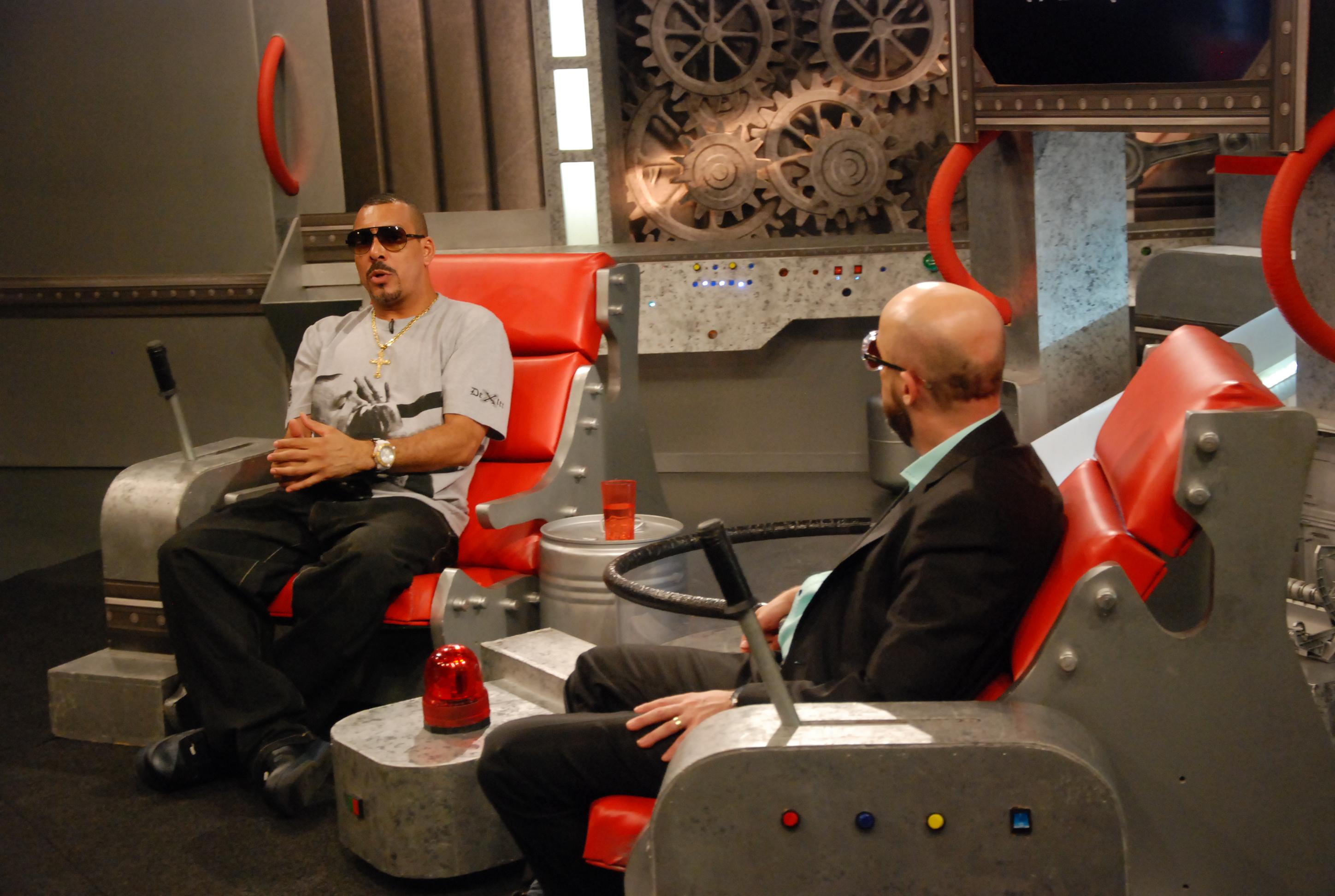 A Máquina captura o rapper Dexter