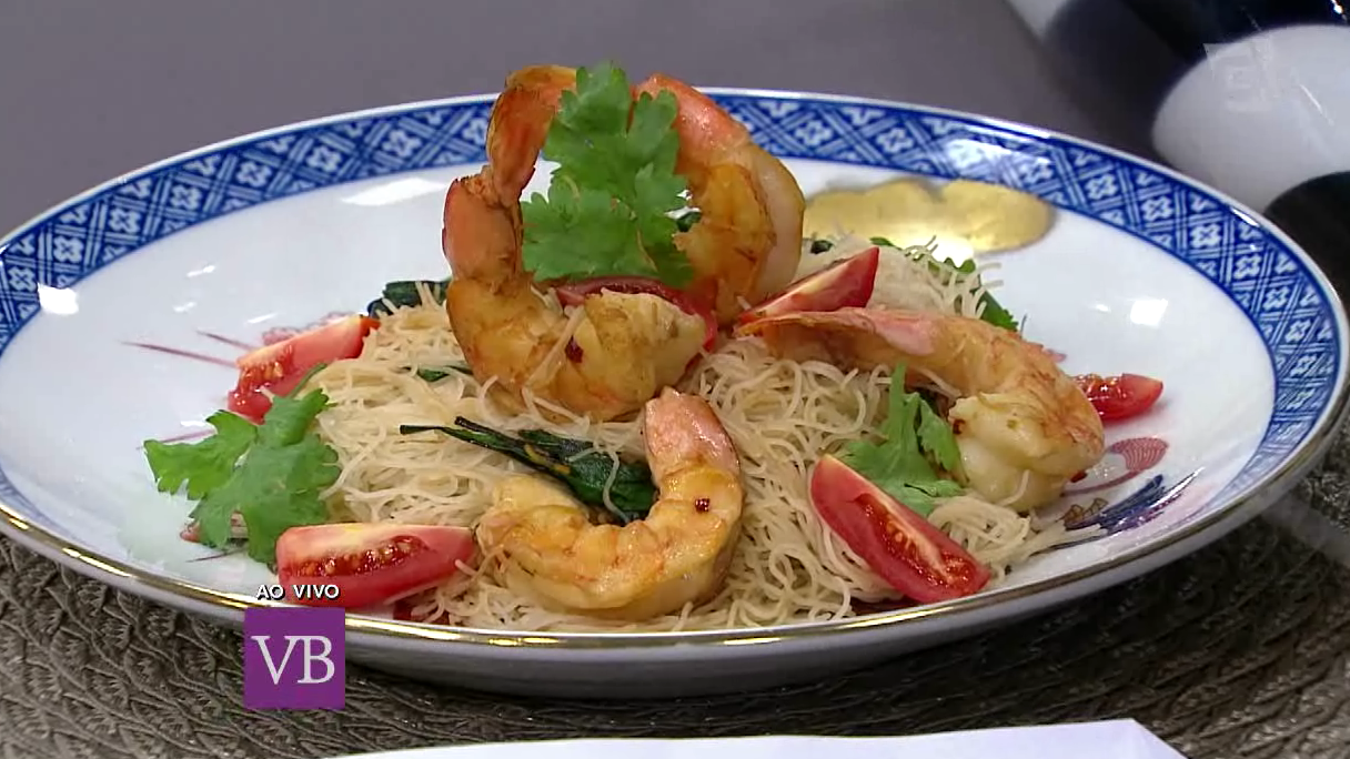 Bifun ao molho de gengibre