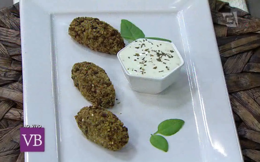 Croquete de quinoa com carne