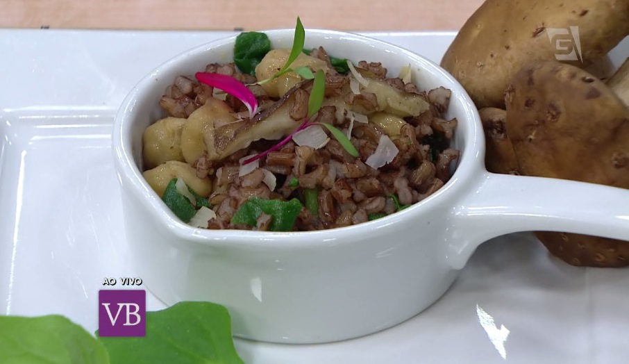 Risoto de arroz vermelho com shitake grelhado
