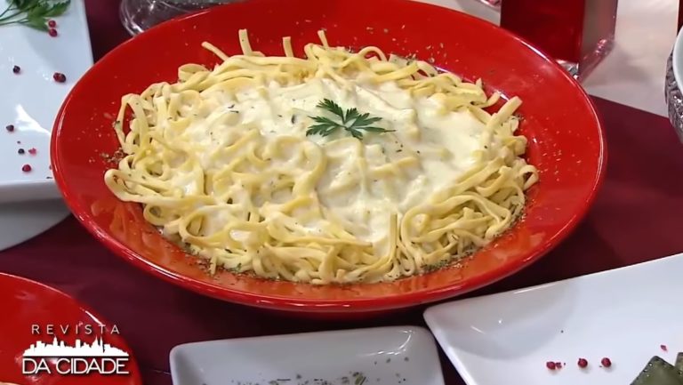 Linguine ao molho 4 queijos