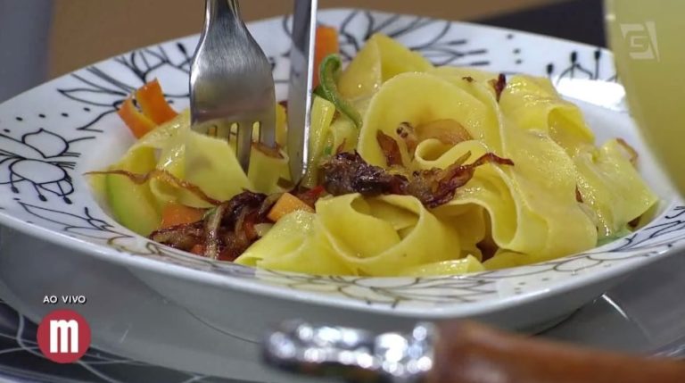 Parpadelle ao molho de legumes