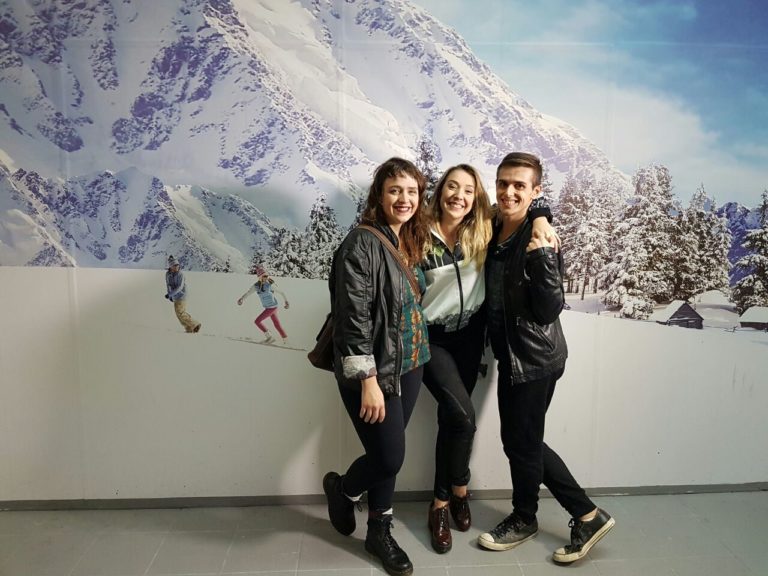 "A Noite Convida" Canal das Bee