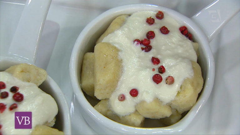 Nhoque de arroz integral e grão de bico com molho de ricota