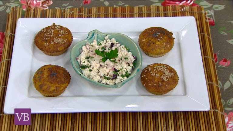 Pão de abóbora e ricota de tofu