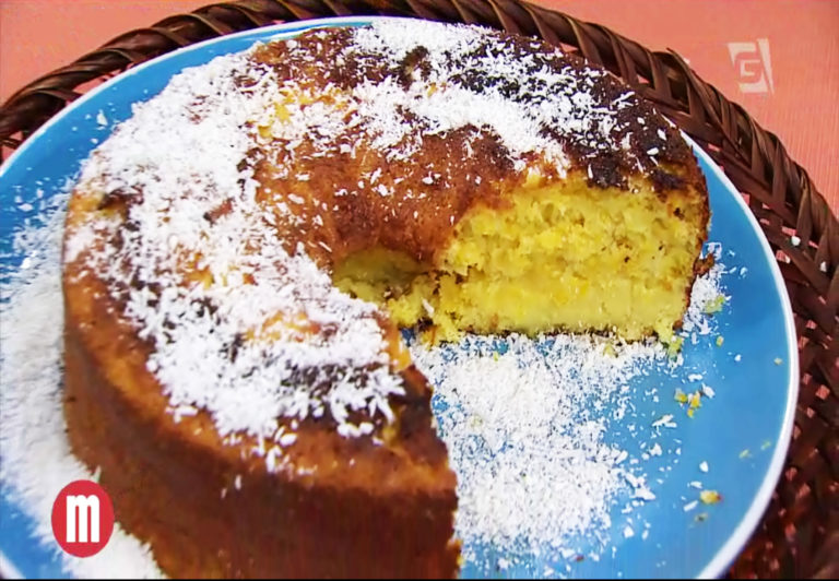 Bolo cremoso de milho