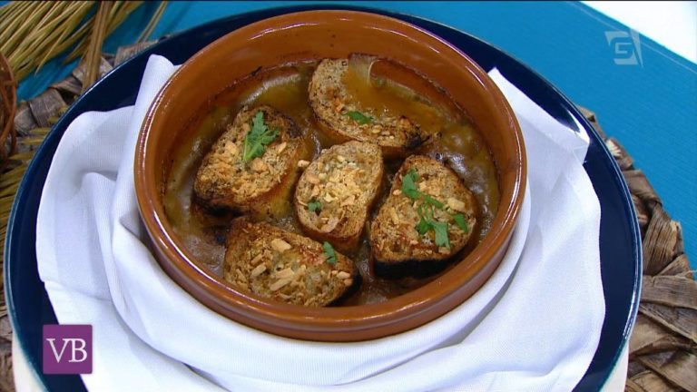 Sopa de cebola gratinada