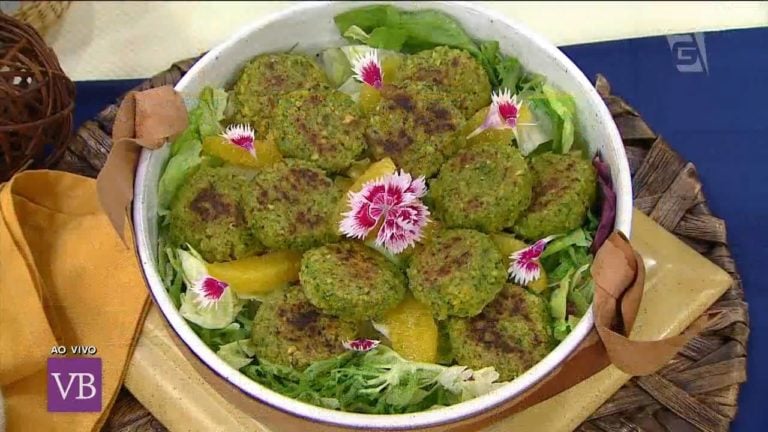 Falafel assado com molho tahine