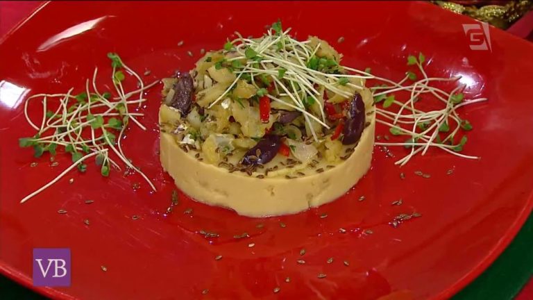 Bacalhau desfiado com mousseline de grão de bico