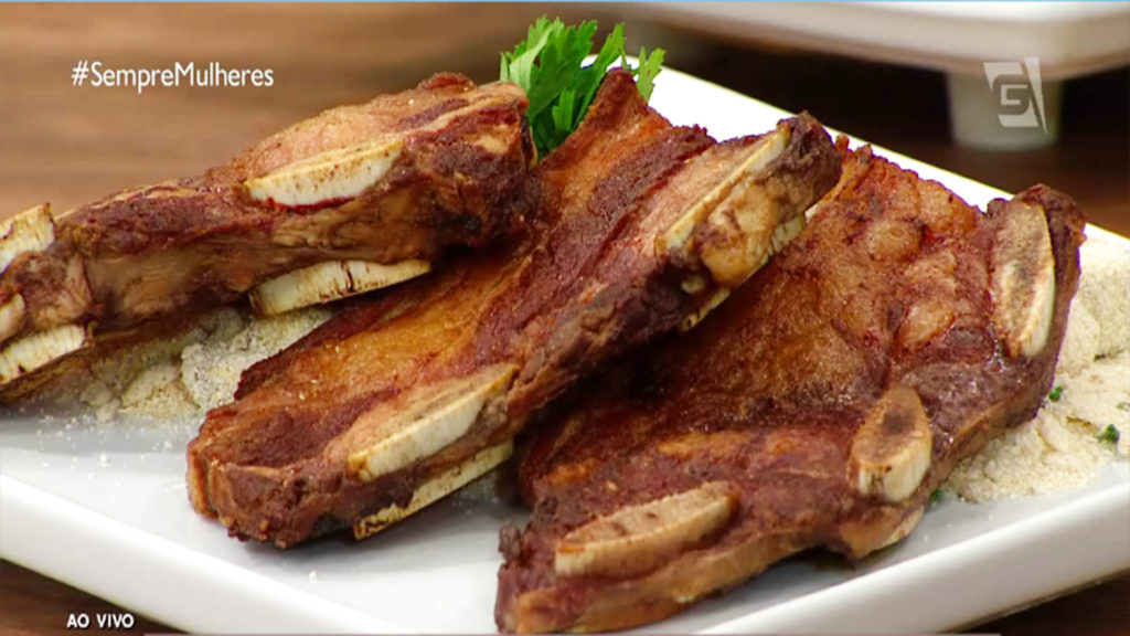 Assado de tira com farofa