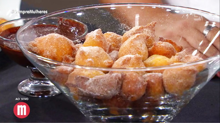 Bolinho de chuva de cenoura