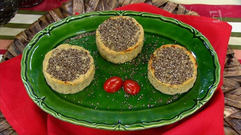 Bolinho fit e pesto de azeitonas