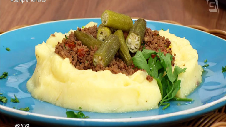 Carne moída com quiabo