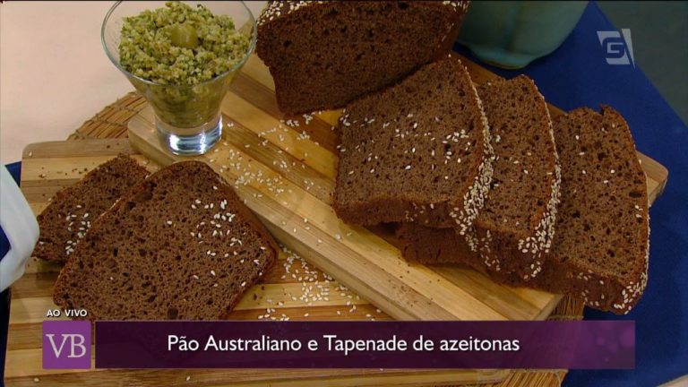 Pão australiano e tapenade de azeitonas