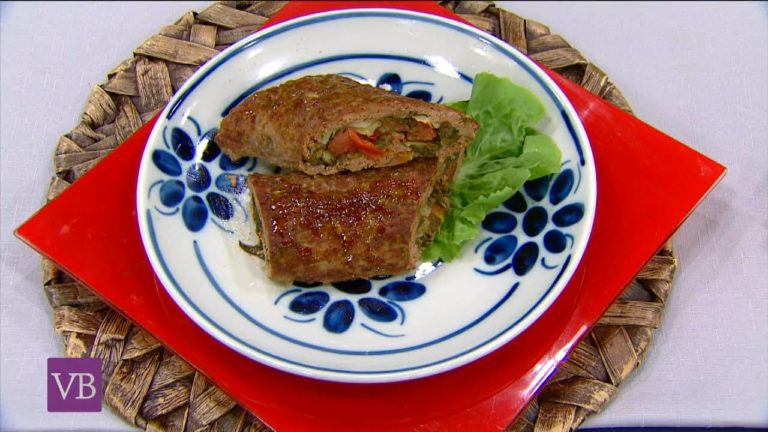 Rocambole de carne recheado