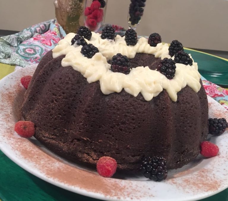 Bolo irlandês com cerveja preta