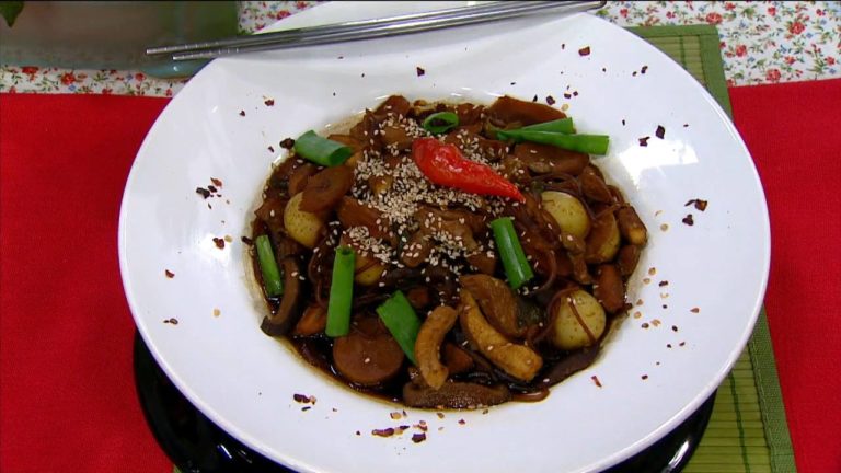 Frango teriyaki e sorvete de matchá