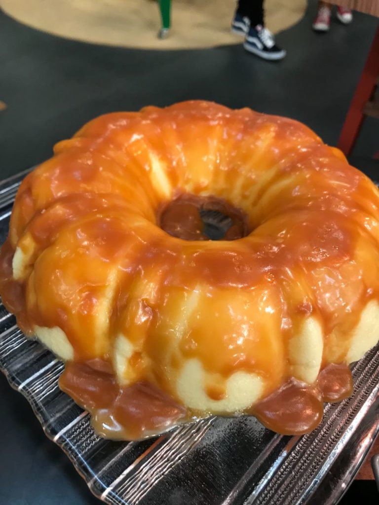 Pudim de chocolate branco + Caramelo cremoso