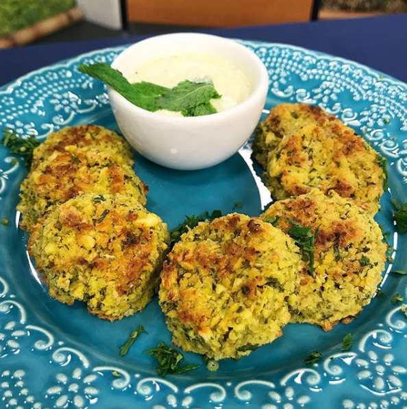 Falafel assado com molhinho de tahine
