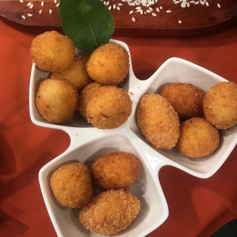 Bolinho de Arroz Italiano (Arancine)