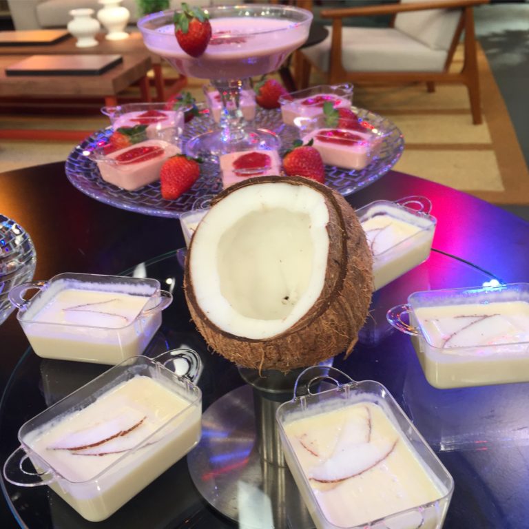Creme de morango e de coco