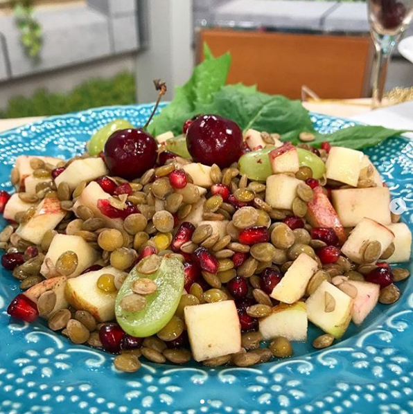 Salada de lentilha e Canapé de polenta com cogumelos