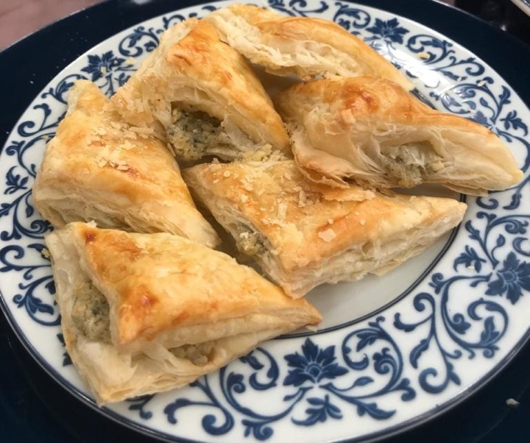 Salgadinhos De Massa Folhada