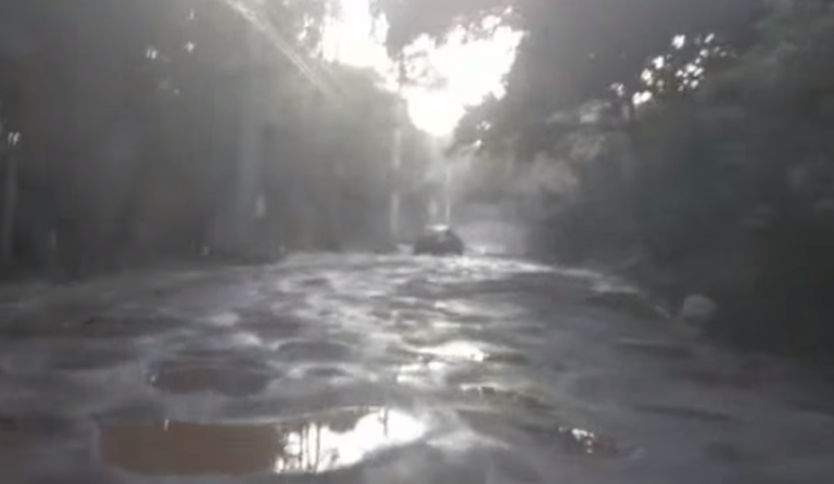 Gazap denuncia buracos em acesso à Rod. Raposo Tavares