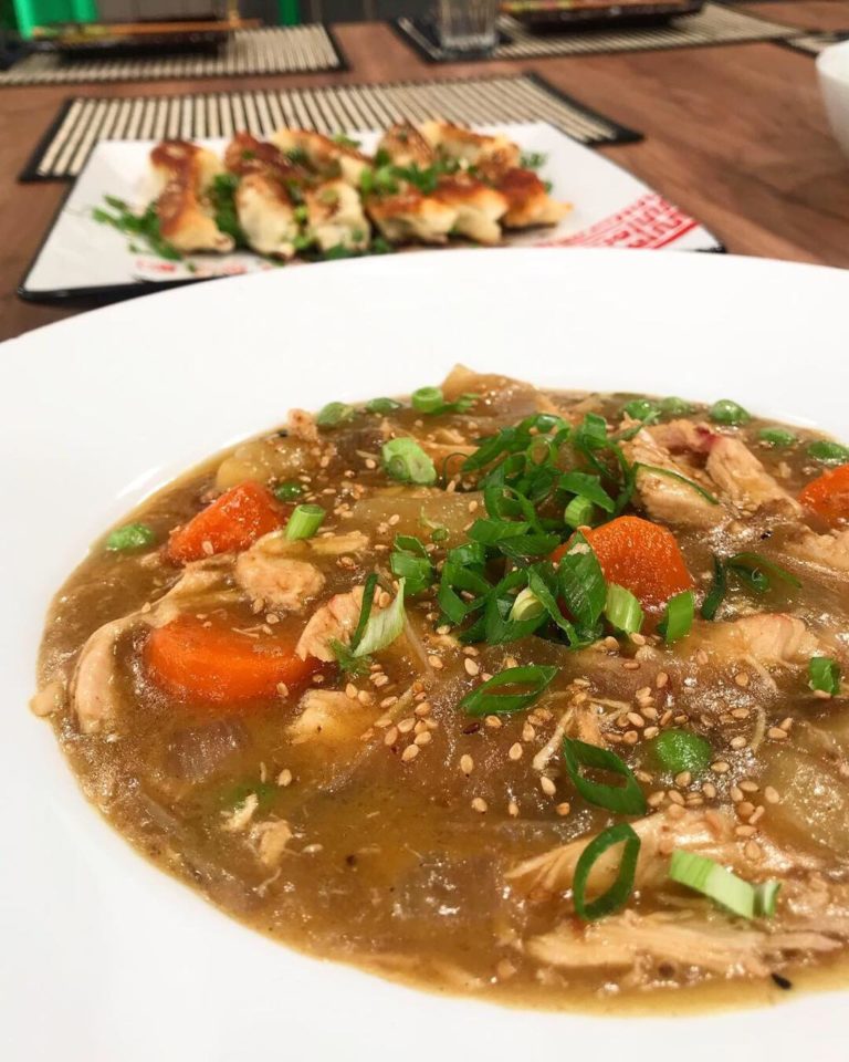 Cozido de Carne à Moda Japonesa - Mulheres