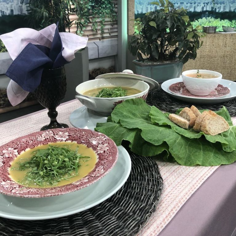Caldo verde saudável + Canja de galinha com quinoa