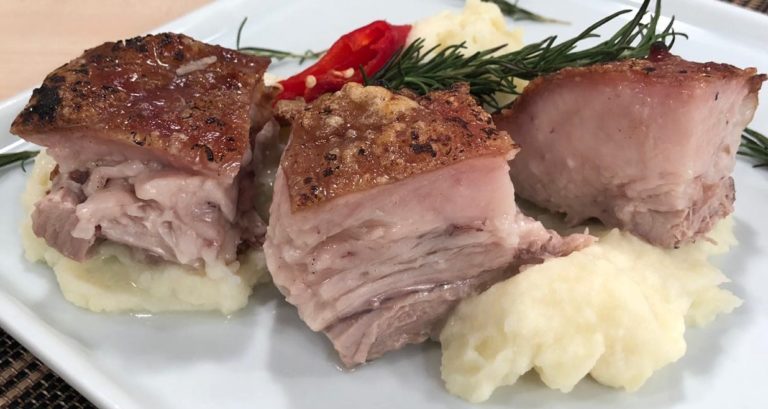 Barriga de Porco e Purê de batata