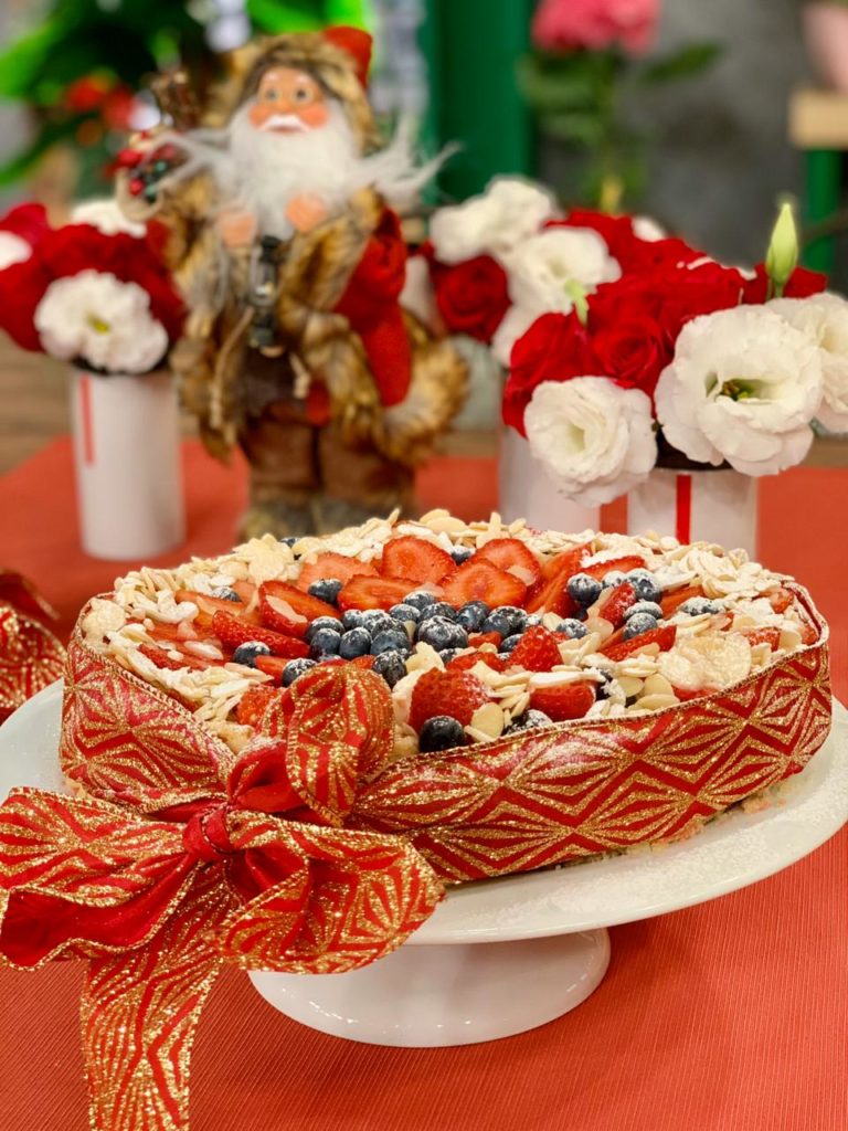 Torta de morango com arroz doce