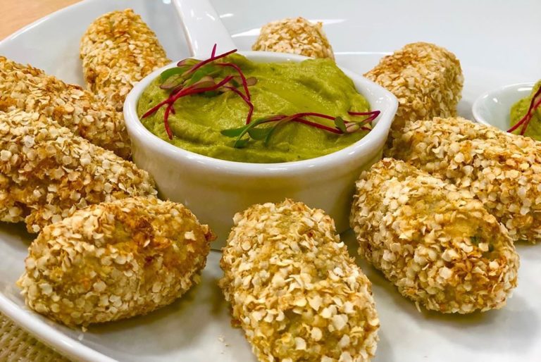 Croquete de Quinoa e Maionese de Avocado