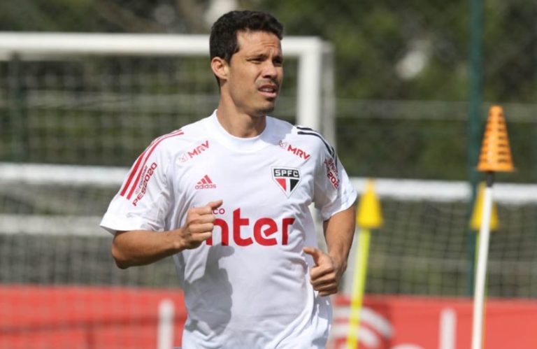 "Vai ter QUE RECOMEÇAR TUDO sem peças importantes", Celso Cardoso sobre retomada do SPFC (06/07/20)