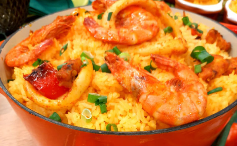 Arroz de Pescador e Drink de Melancia