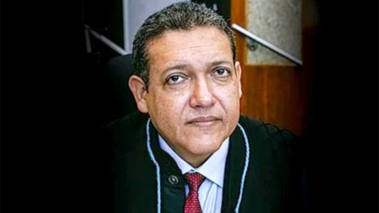 Kassio Nunes Marques se reúne com campanhas de Flávio e Lula