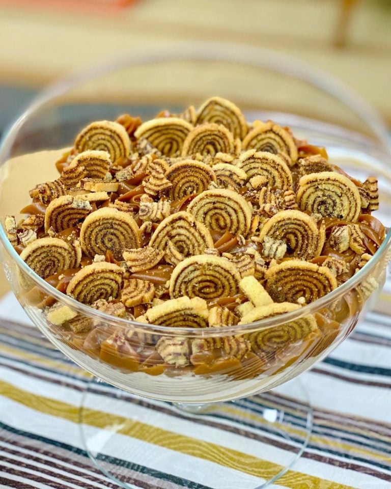 Mousse de banana carameliza e doce de leite