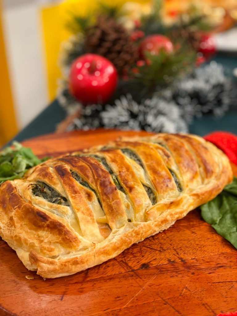 Folhado de salmão com espinafre