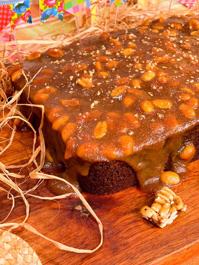 Bolo pé de moleque cremoso