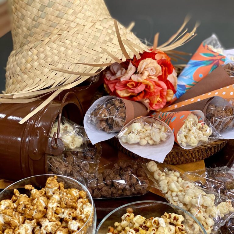 Pé de moça e pipoca caramelizada