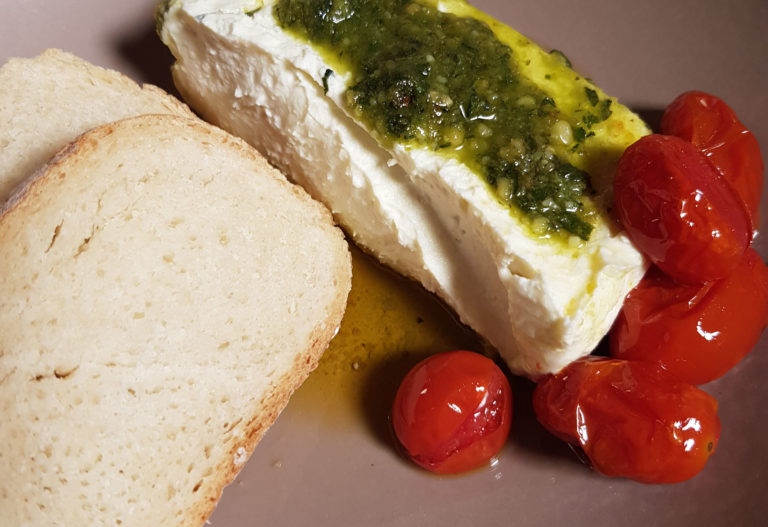 Terrine de queijo e manjericão