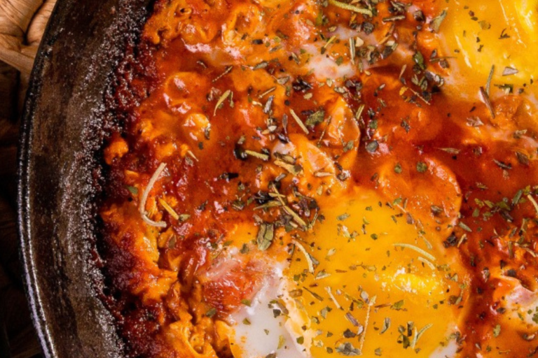 Receita rápida e fácil de ovos rancheiro