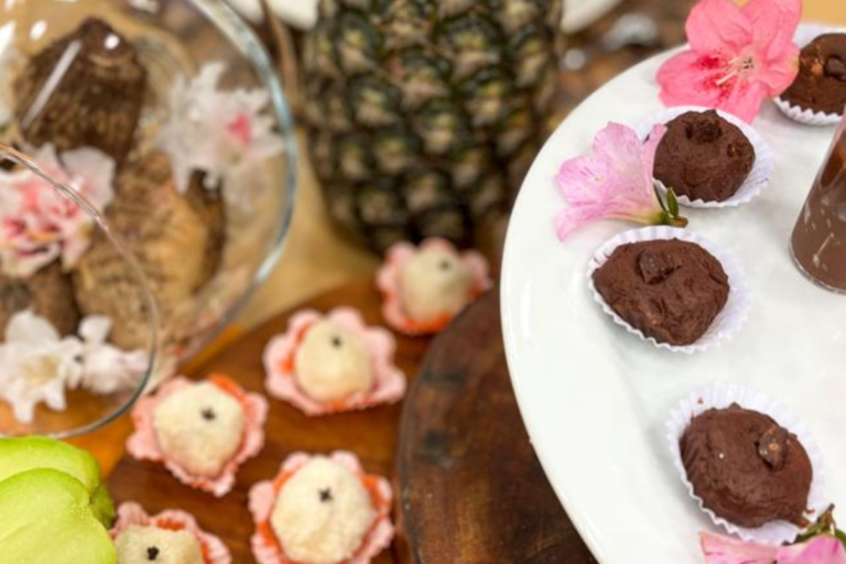 Sobremesas de festa fit: Beijinho de abacaxi e brigadeiro de inhame