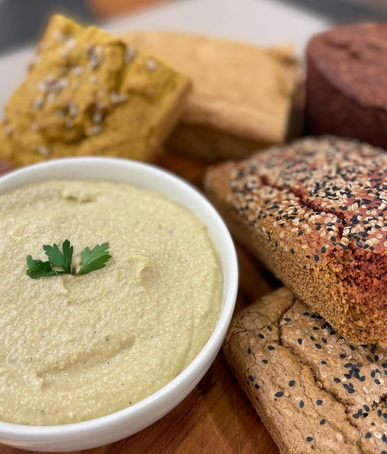 Saiba mais sobre o lipedema e aprenda uma recita de pão anti-inflamatório