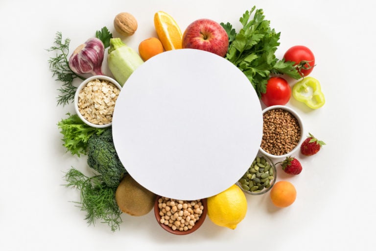 Imagem de capa representando o destaque: Nutrição: Alimentos que ajudam a controlar o açúcar no sangue